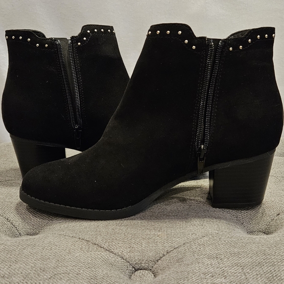 Lane Bryant faux suede ankle boots - Picture 2 of 7
